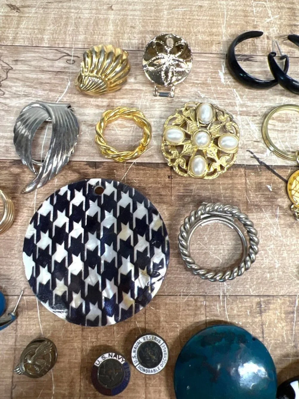 Vintage Jewelry Lot Earrings Pins Brooches Bracelets & Rings - Mixed Assorted St
